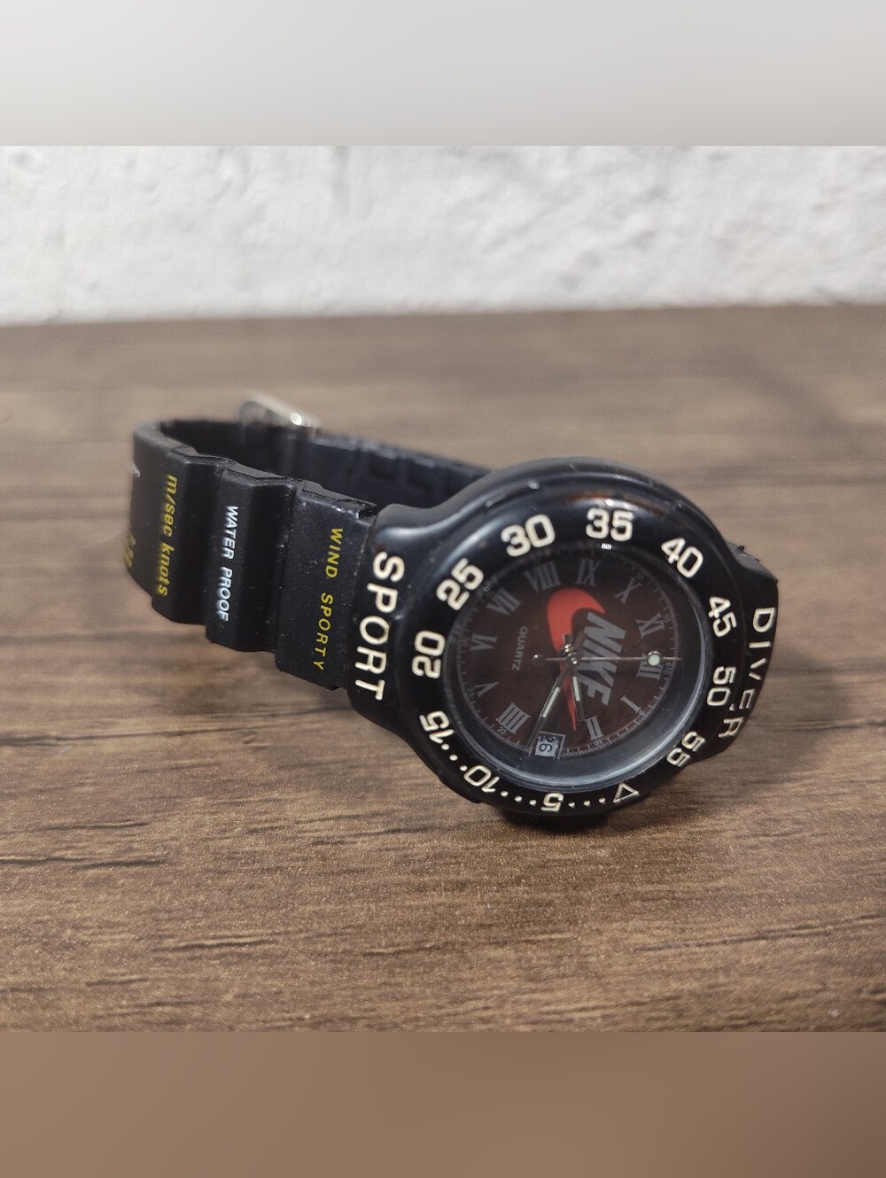 Rare  Nike Diver Sport Men's Watch Quartz Black  Dial 90's Vintage